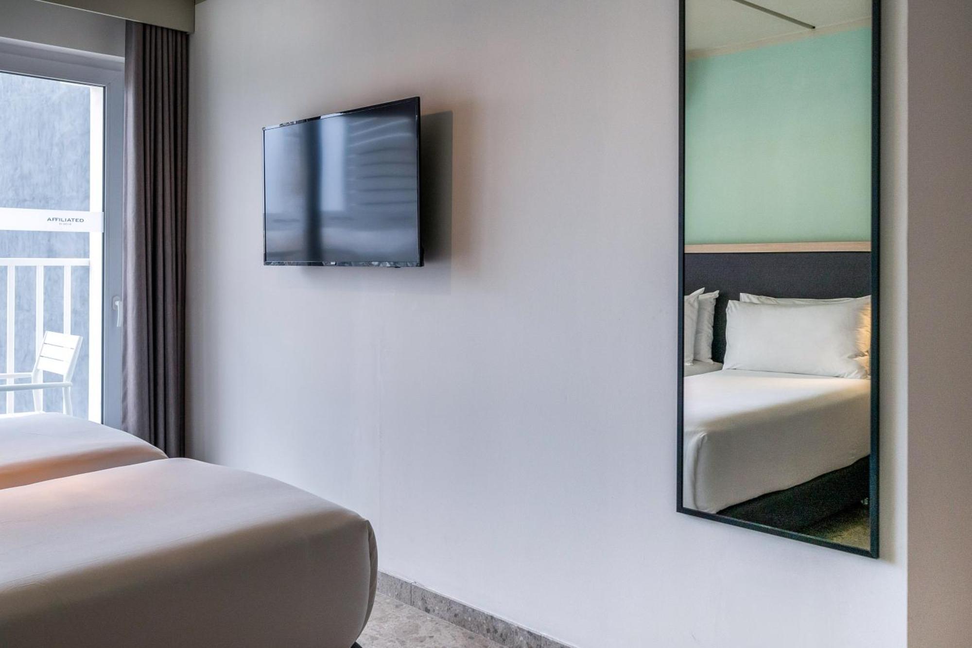 Saint Julian's Hotel Scirocco St Julian'S, Affiliated By Melia מראה חיצוני תמונה